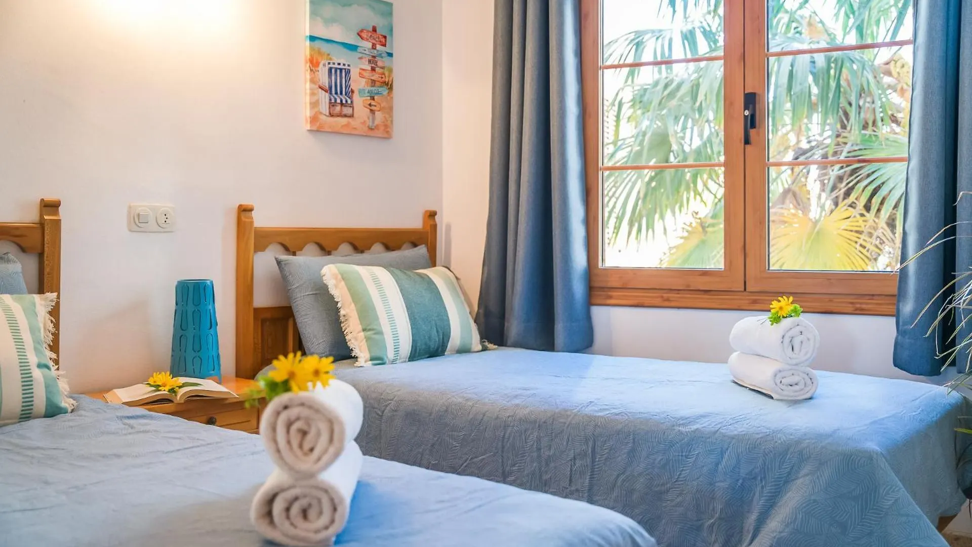 Ideal Property Mallorca - Blue Bay アルクディア 0*,  スペイン